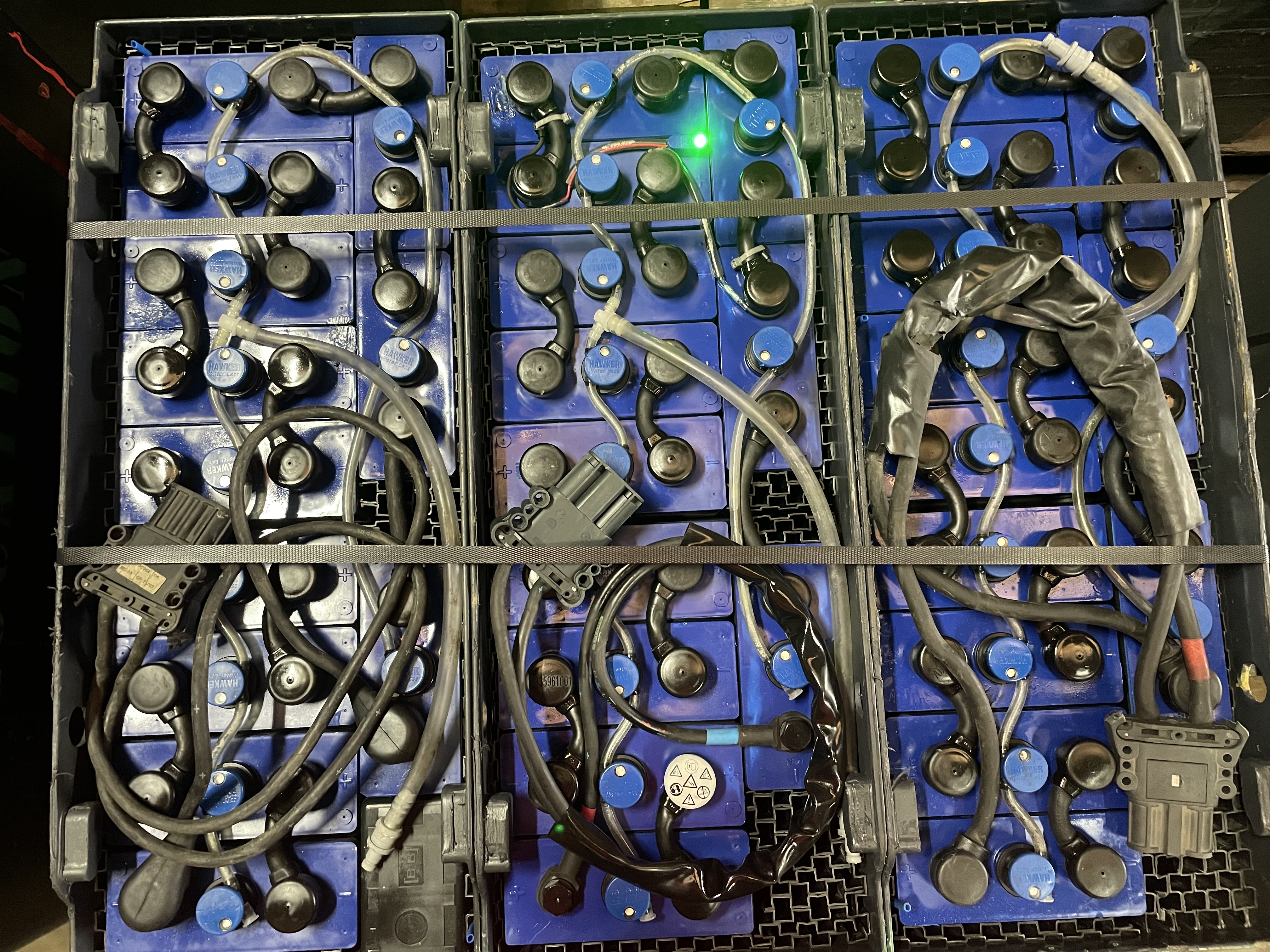 Batteries industrielles après régénération BATTECH — propres et certifiées